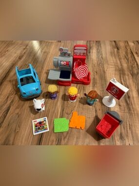 Fisher-Price Little People Target Run Bullseye Toy Figure Playset